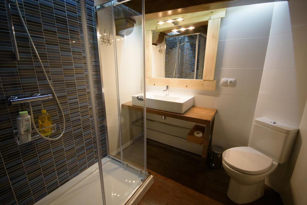 Pintores Rooms Apartamentos Turisticos Caces Dış mekan fotoğraf