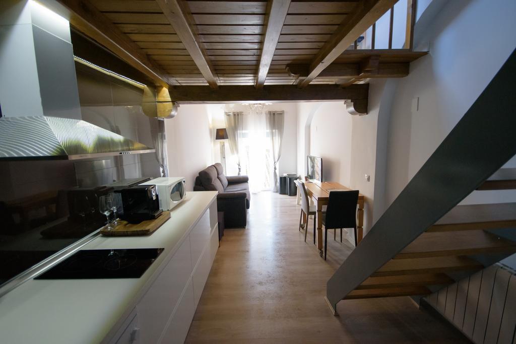 Pintores Rooms Apartamentos Turisticos Caces Dış mekan fotoğraf